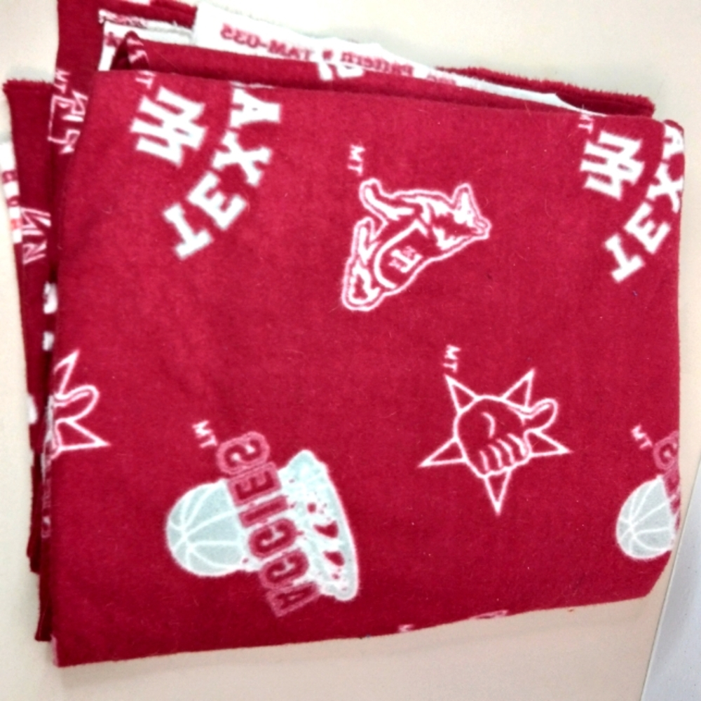 Aggies Texas A&M Fleece Fabric 76x66